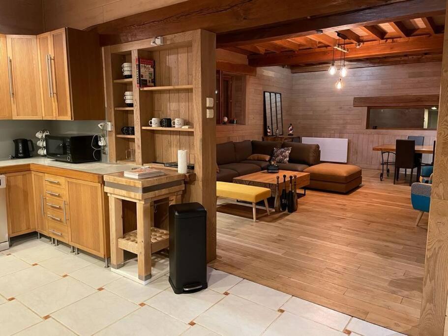 Hébergement de vacances Habitation En Bois Authentique Venizy