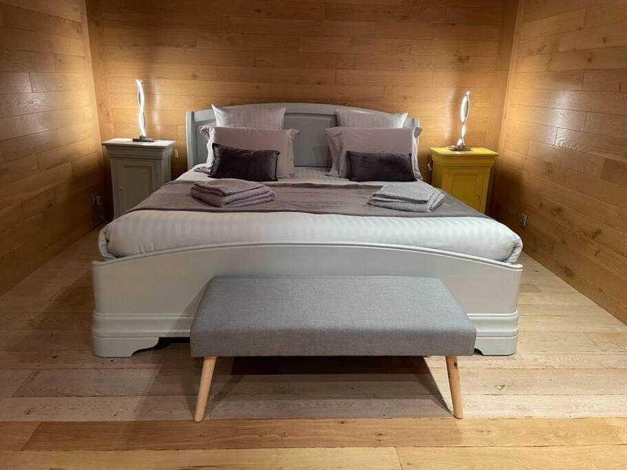 Habitation En Bois Authentique * Venizy